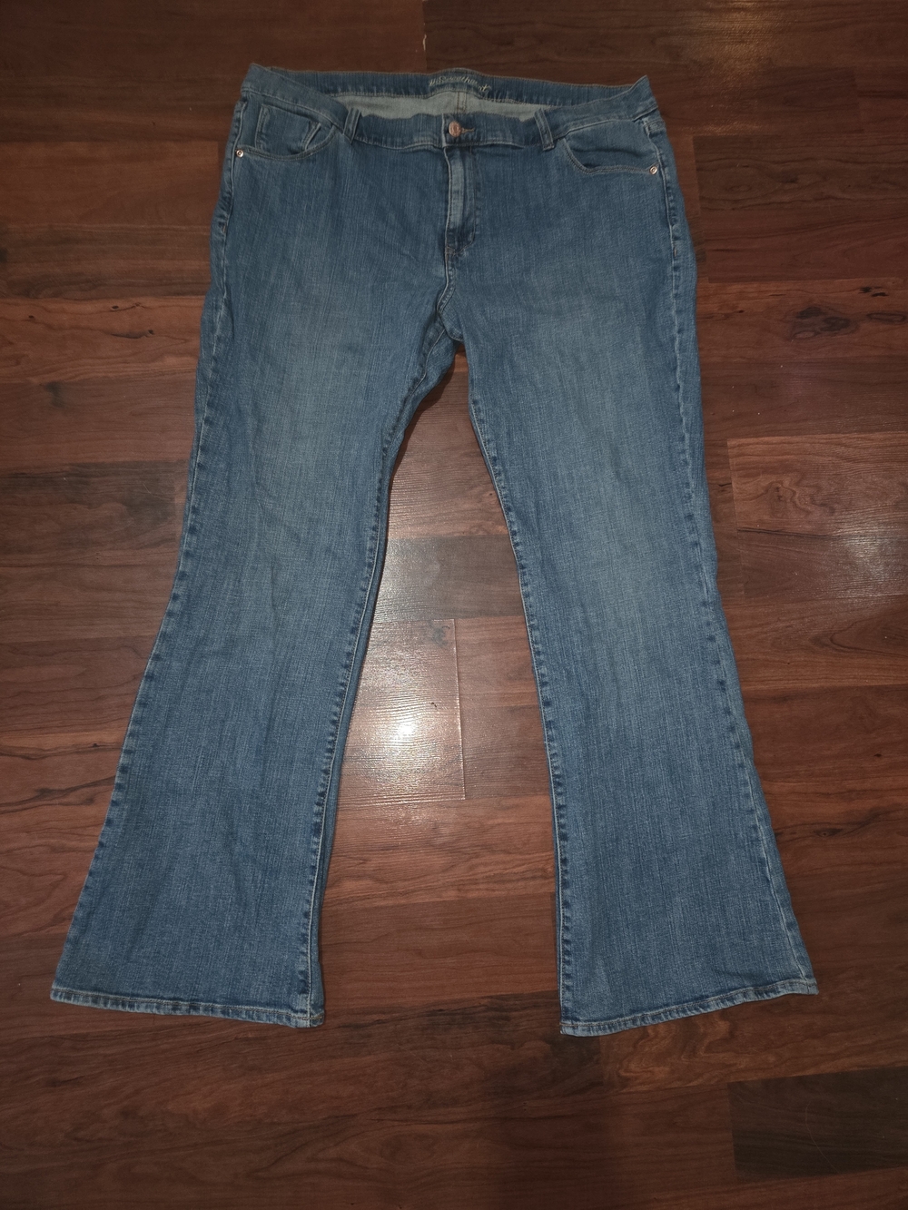 Old Navy The Sweetheart Bootcut Jeans Blue Waist 18